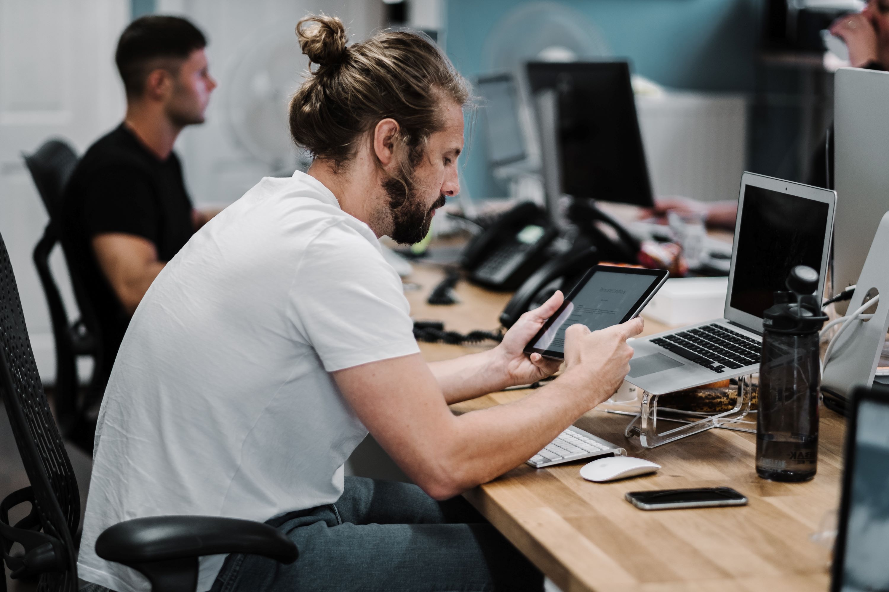 Spinal Health and Abdominal Bulging: Understanding the Link and Seeking Solutions for Workplace Well-Being